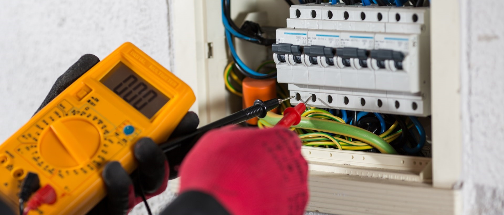 Electricians N16